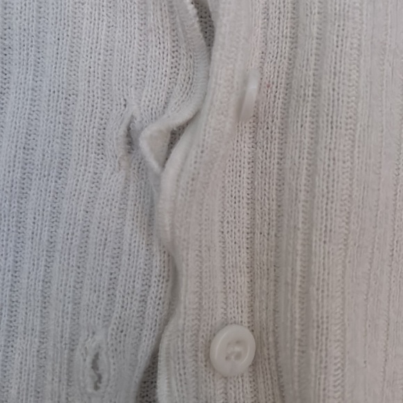 crop top - Picture 4 of 7